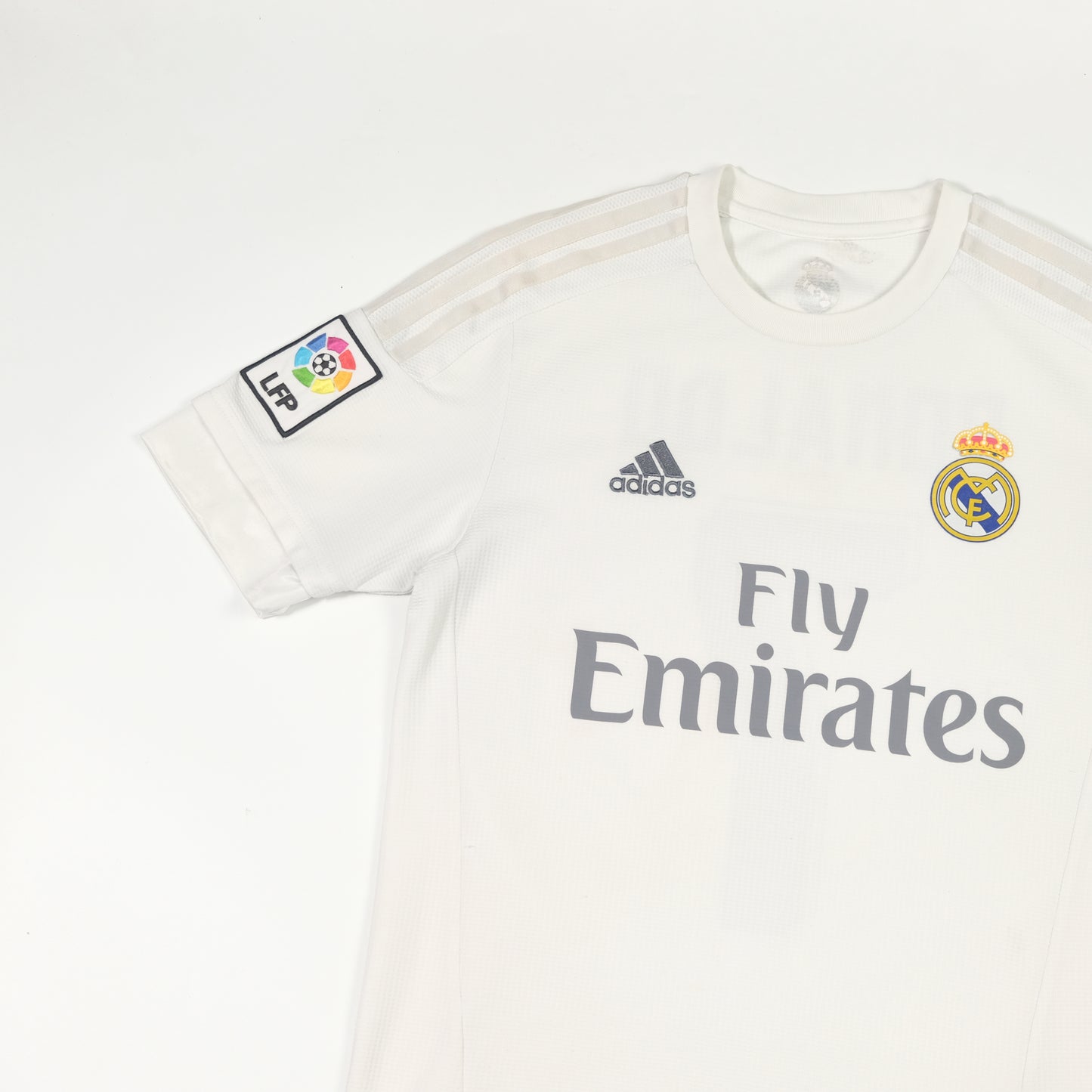 2015/16 Real Madrid Home Shirt Ronaldo Adidas (S)