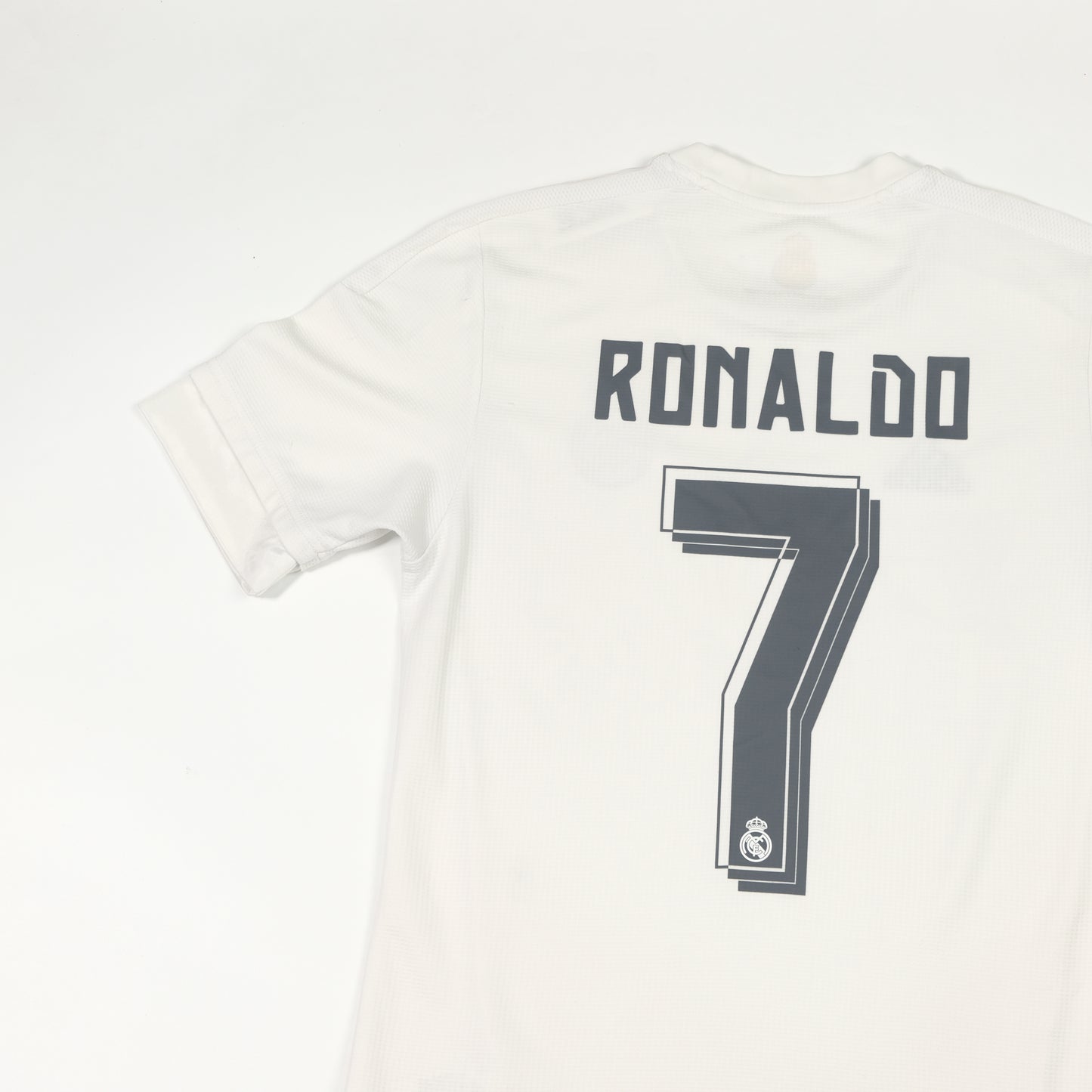 2015/16 Real Madrid Home Shirt Ronaldo Adidas (S)