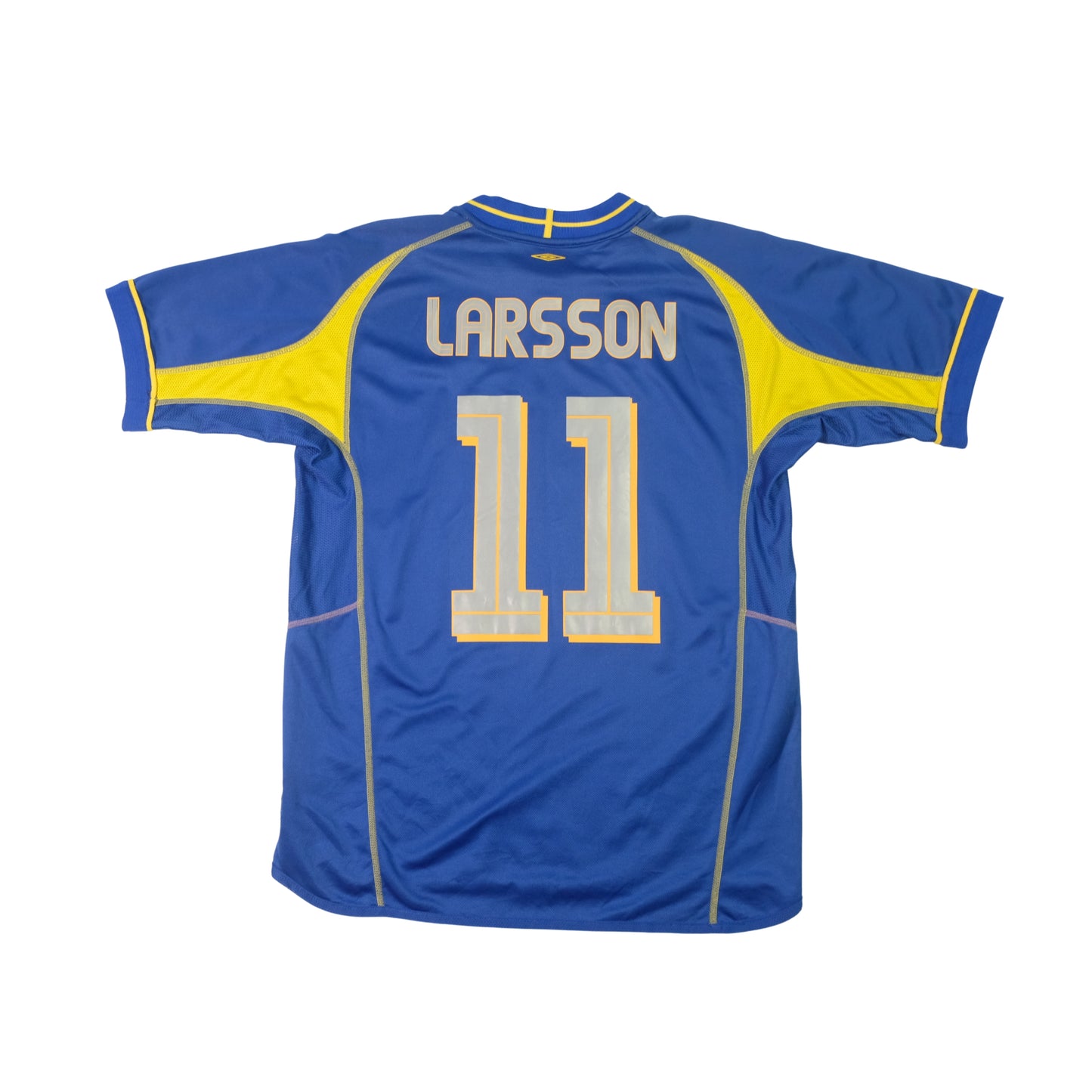 2003/04 Sweden Away Shirt Umbro Larsson (M)