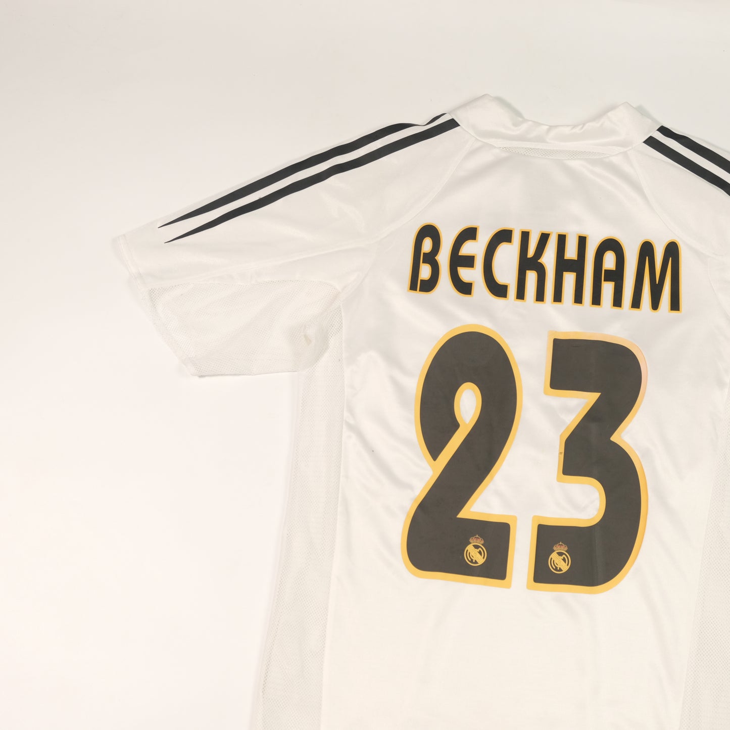 2004/05 Real Madrid Home Shirt Adidas Beckham (S)