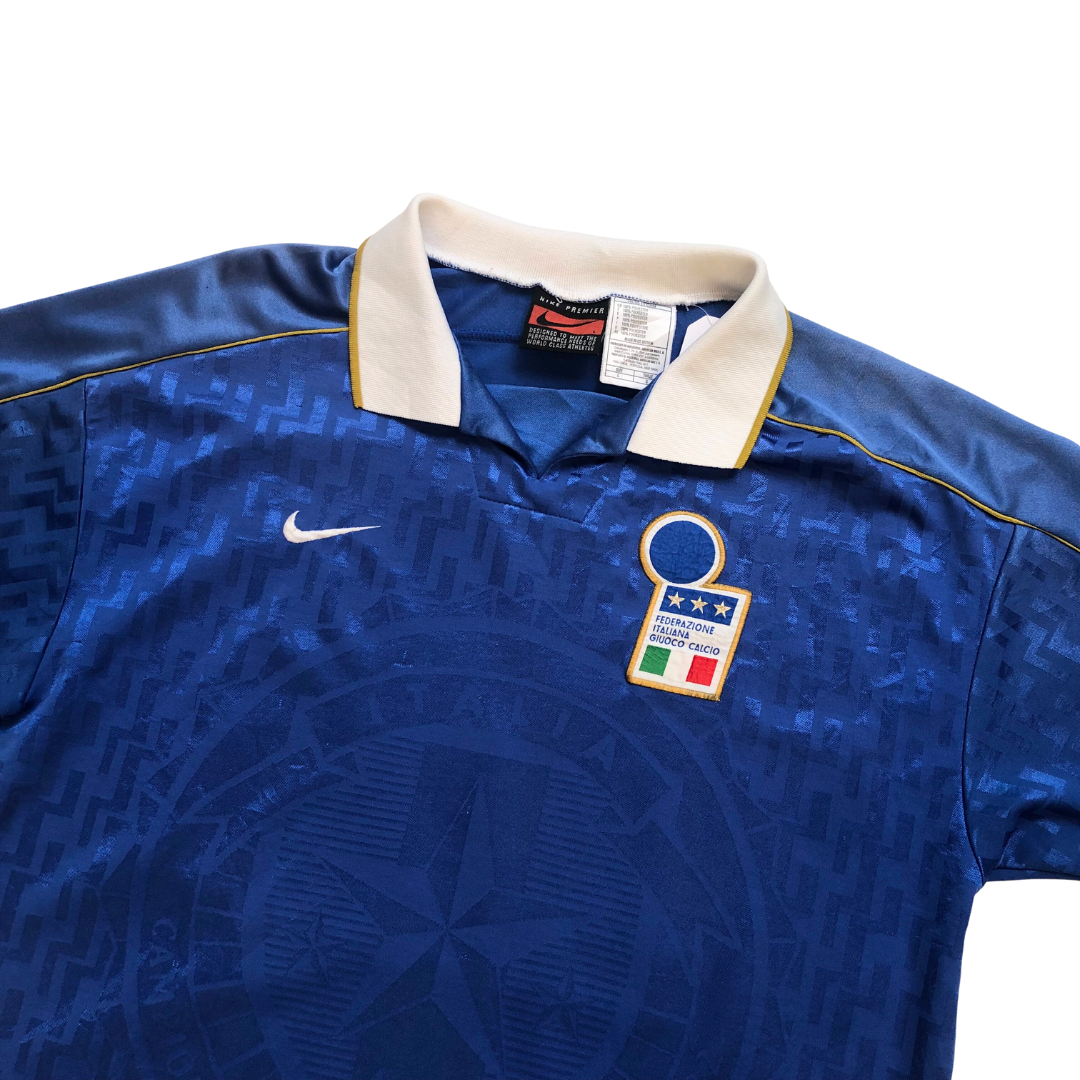 Italy 1995 Nike Original Home Football Shirt Large