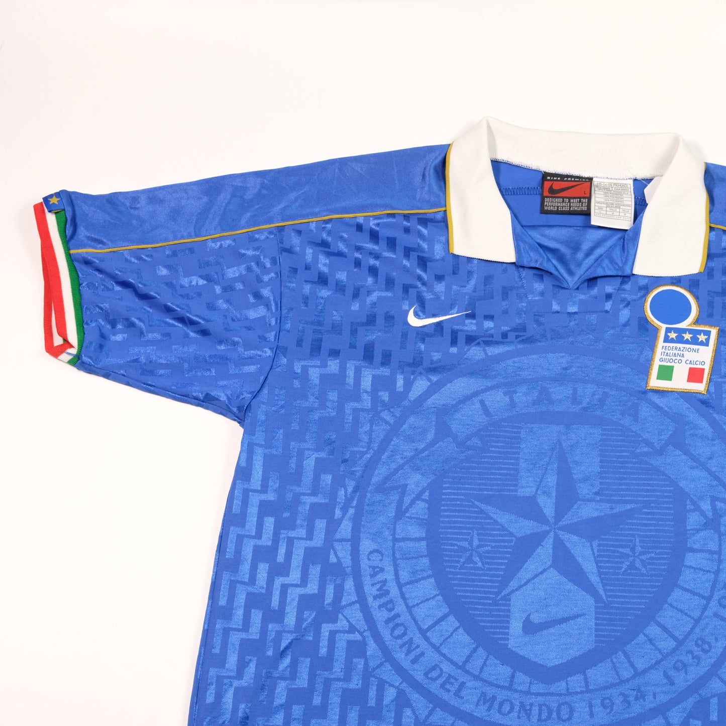 Italy 1995 Nike Original Home Football Shirt Large