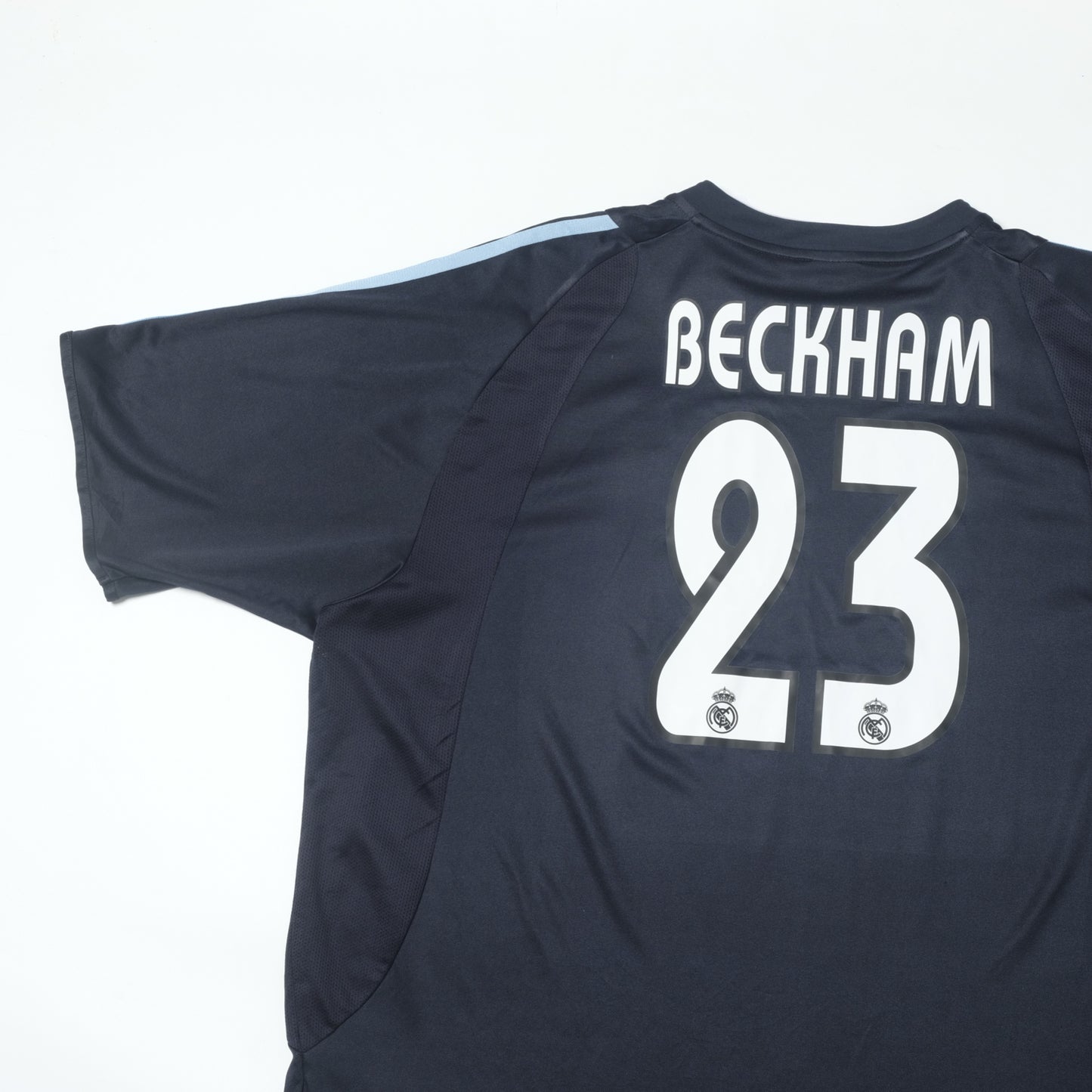 2003/04 Real Madrid Away shirt Adidas Beckham (L/XL)