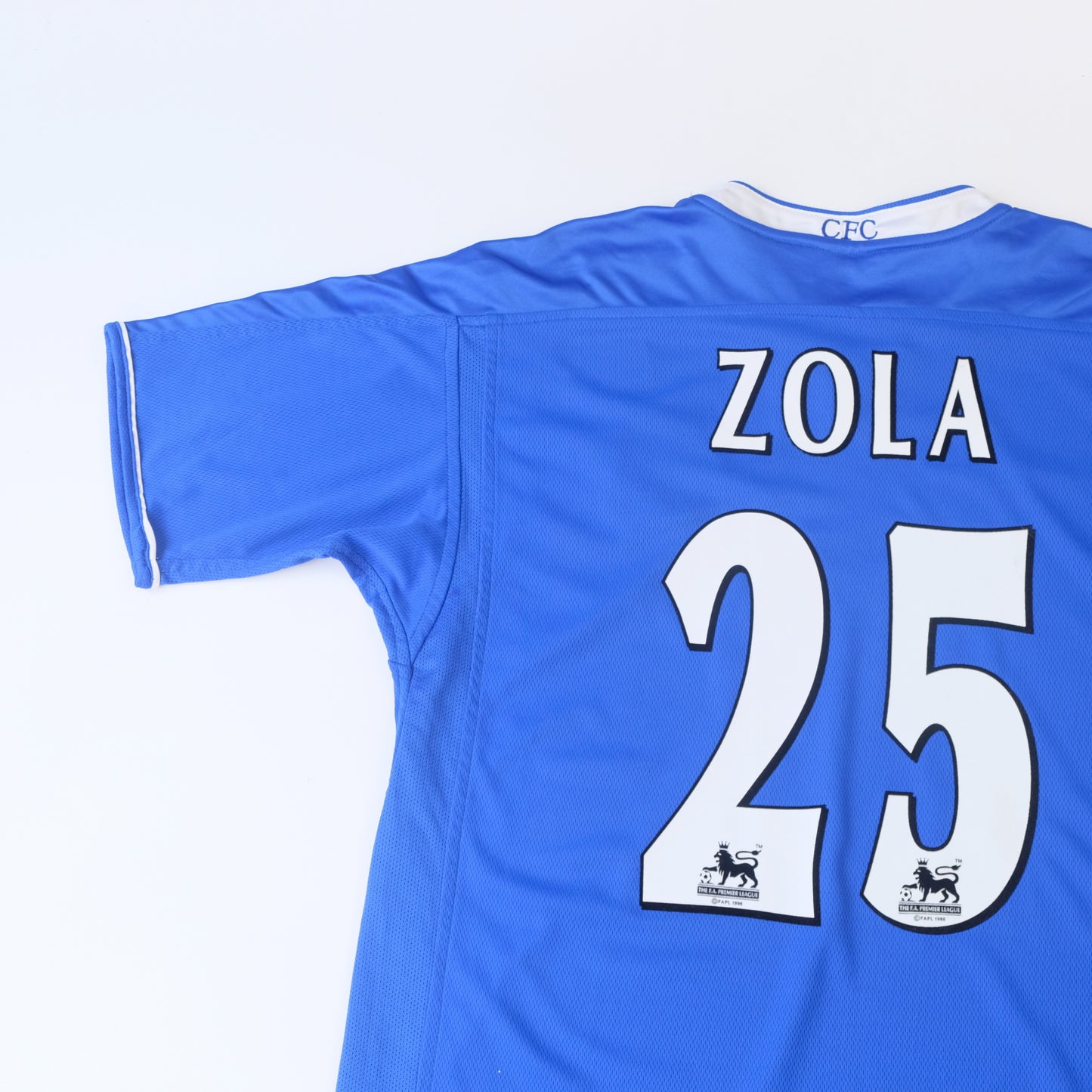 2003/05 Chelsea Home Shirt Umbro Zola (L)
