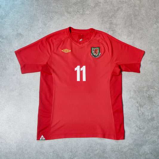 2010 Wales Home Shirt Umbro Bale (L)