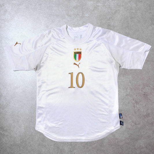 2004/06 Italy Away Shirt Puma Totti (L/XL)