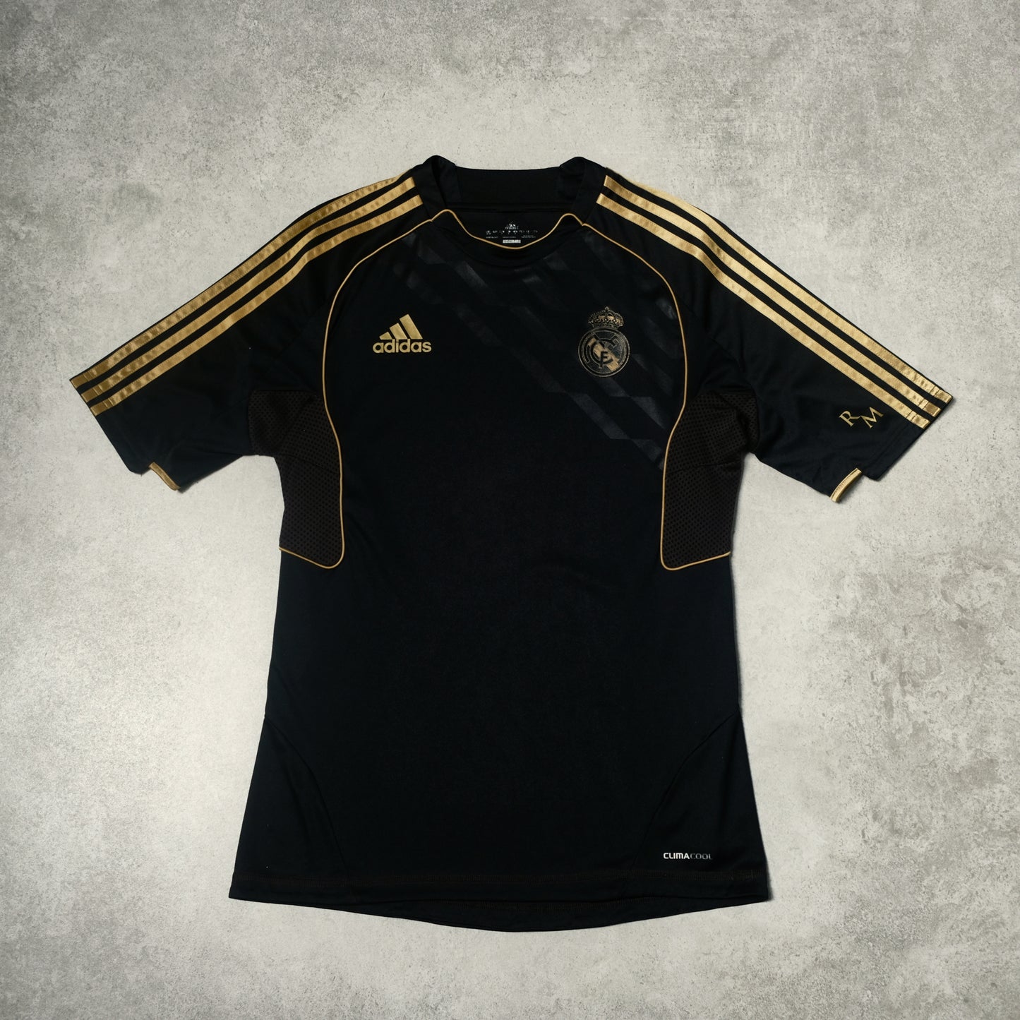 2011/12 Real Madrid Training Shirt Adidas (M/L)