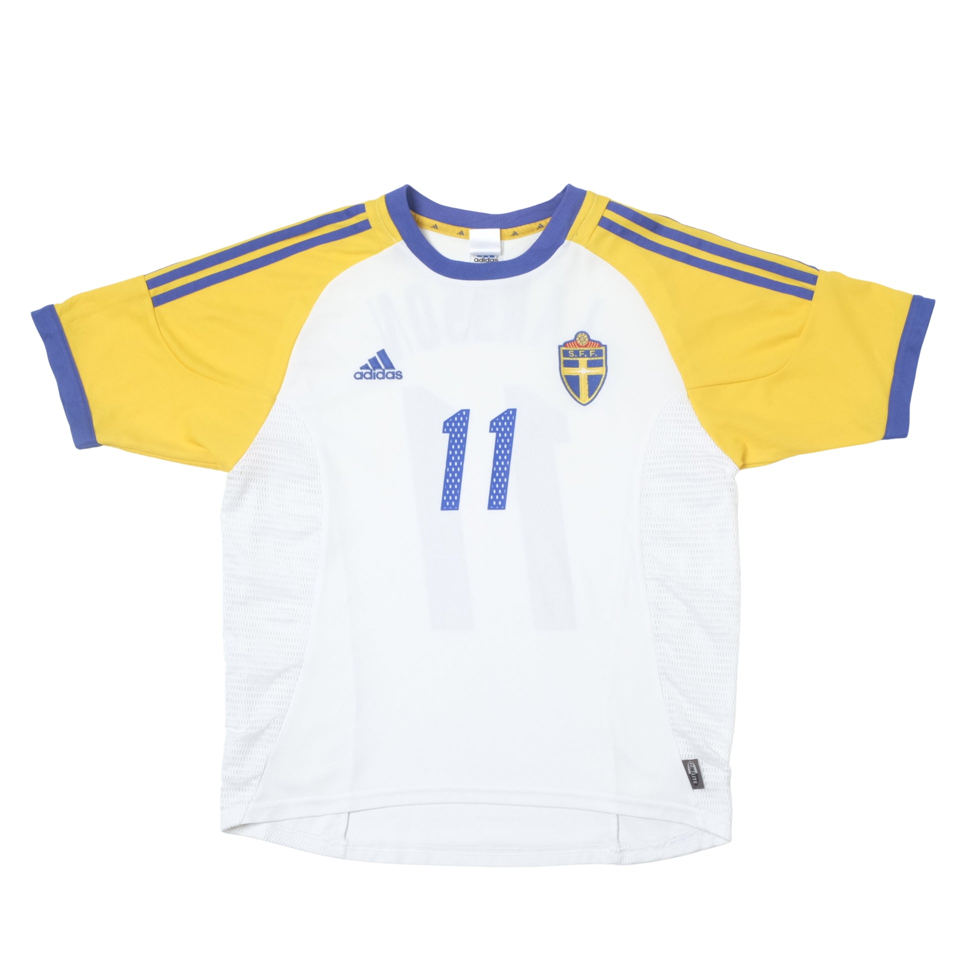 2002/03 Sweden Home Shirt Adidas Larsson (M)