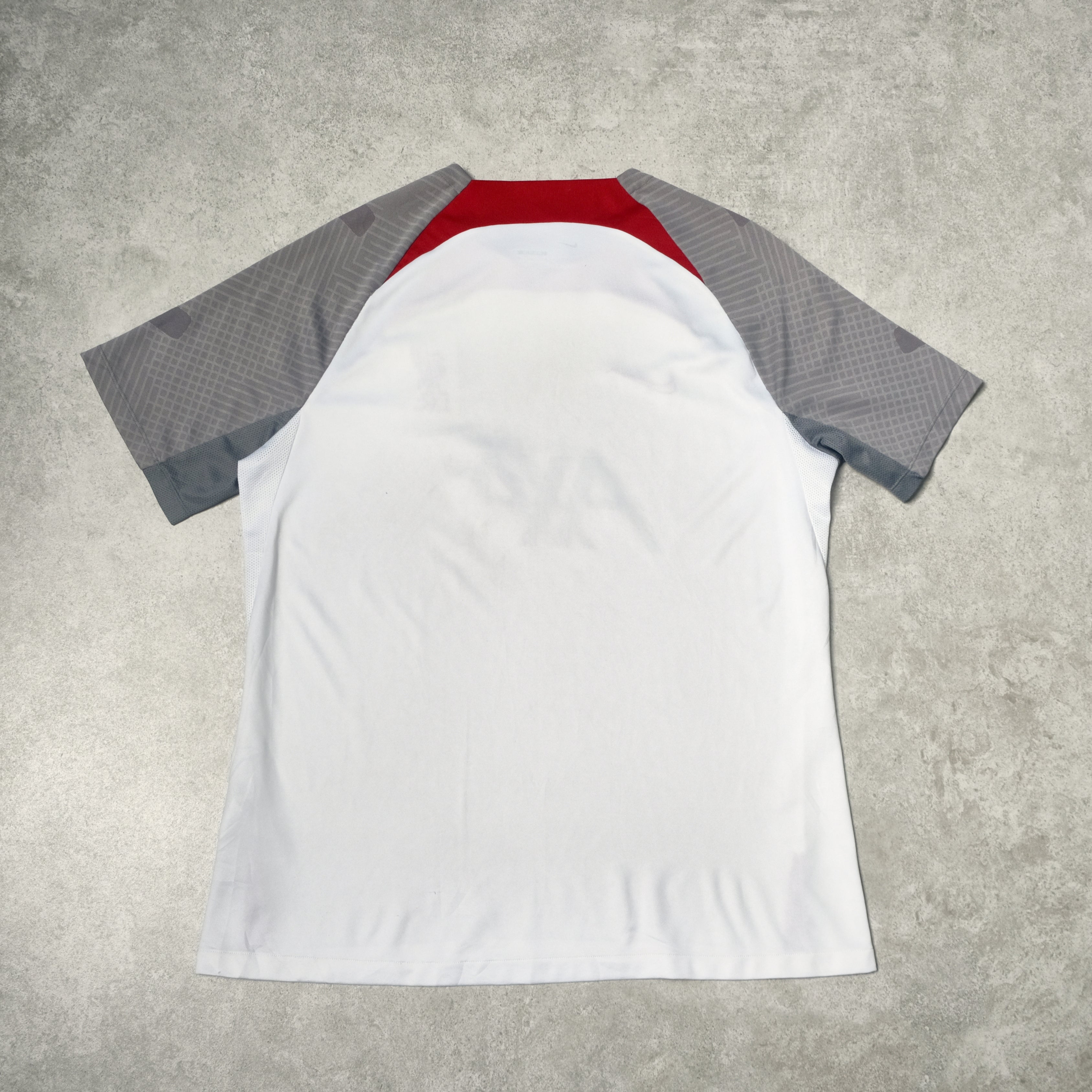2022/23 Camiseta de entrenamiento Liverpool Nike (L/XL)