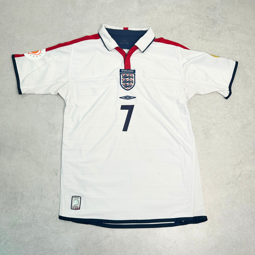 2004s England Home Shirt Umbro Beckham (S/M)