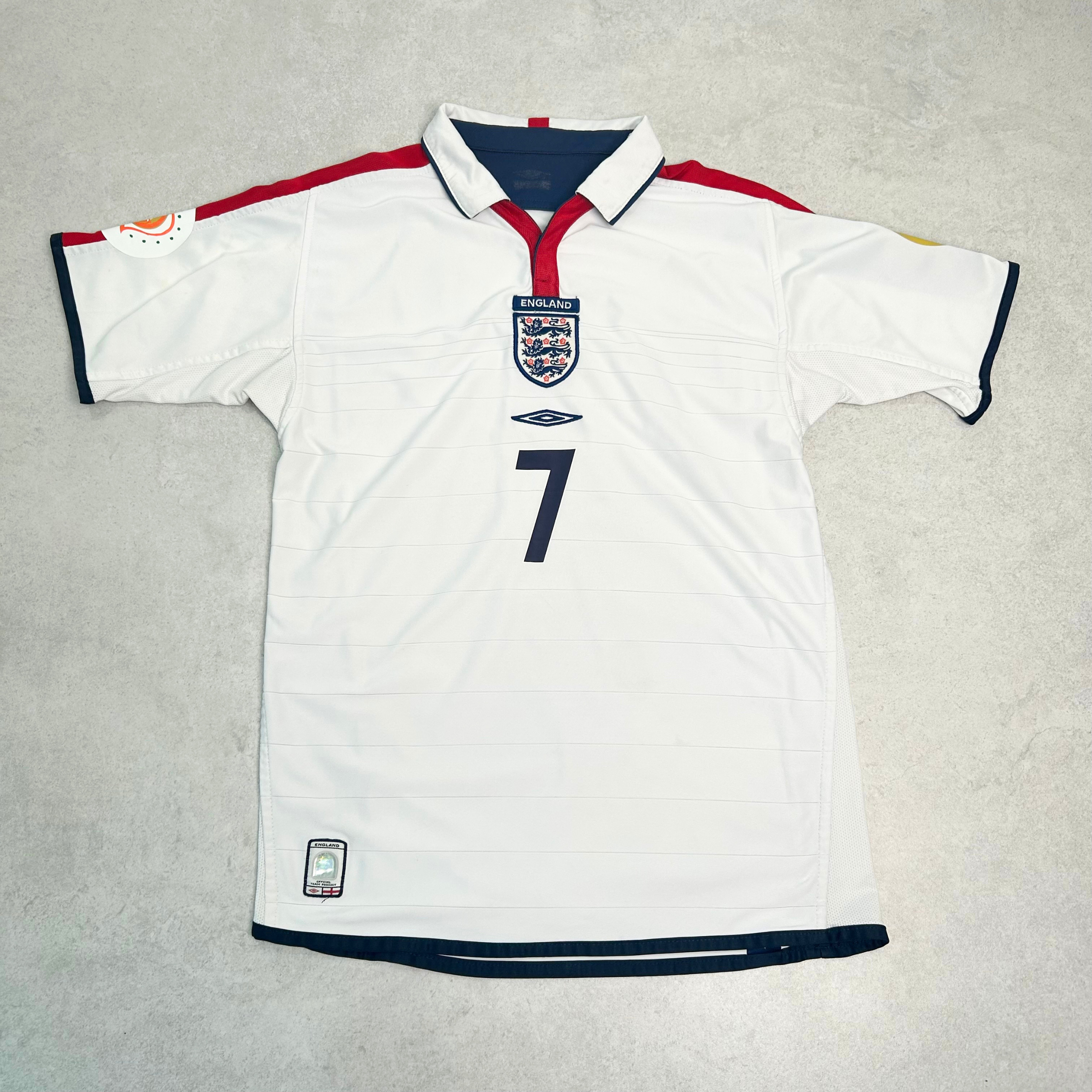 2004s England Home Shirt Umbro Beckham (S/M)