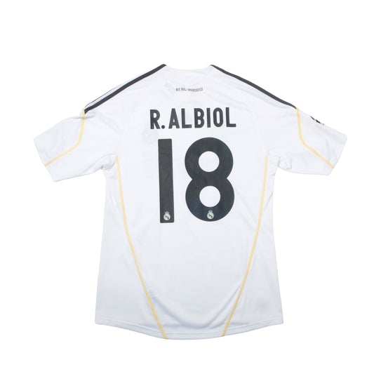 2009/10 Real Madrid Home Shirt Adidas Albiol (M/L)