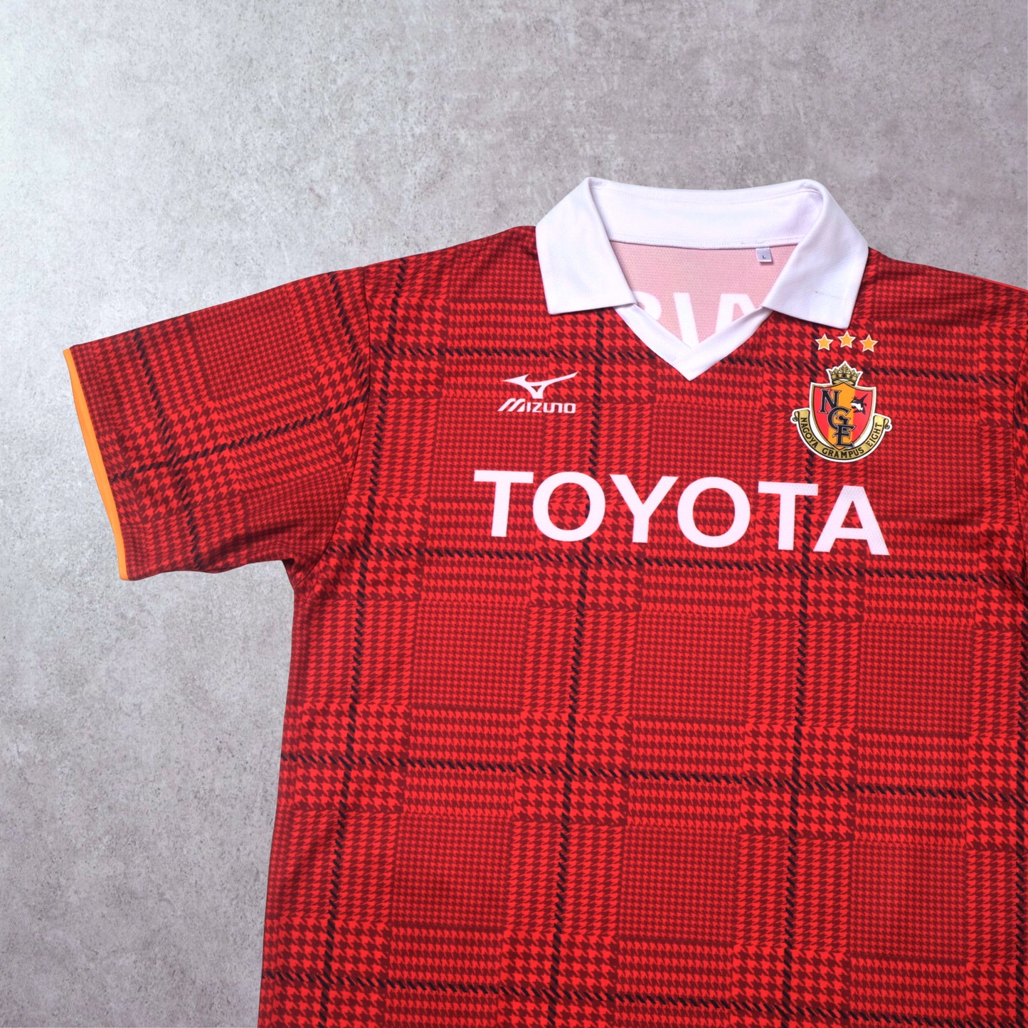 2017/18 Nagoya Grampus Home Shirt Mizuno (L/XL)