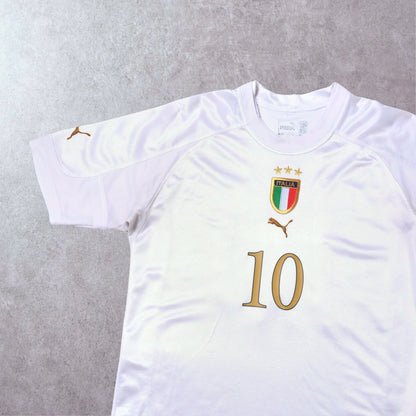 2004/06 Italy Away Shirt Puma Totti (L/XL)