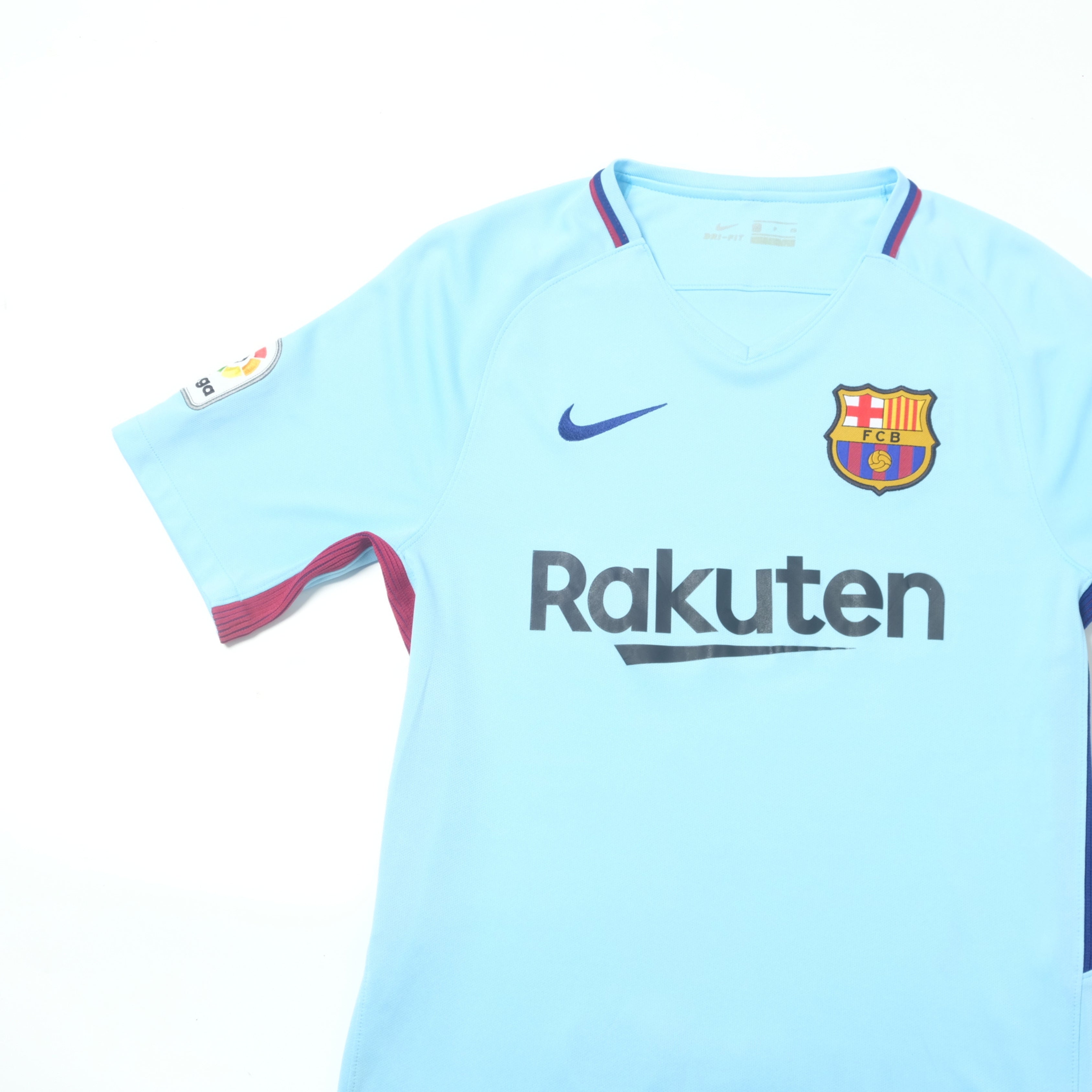 2017/18 Barcelona Away Shirt Nike (S)