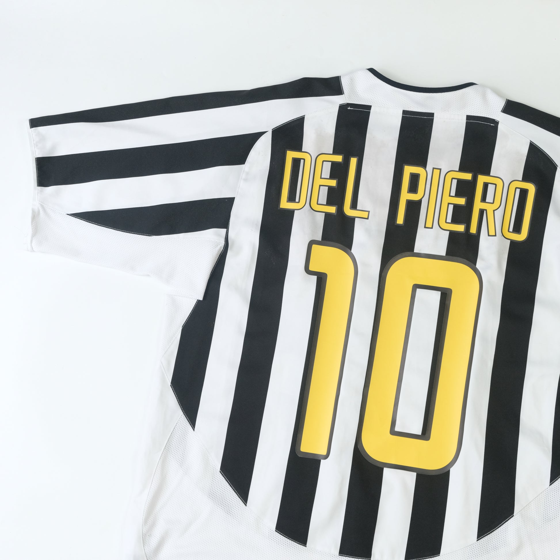 2003/04 Juventus Home Shirt Nike Del Piero