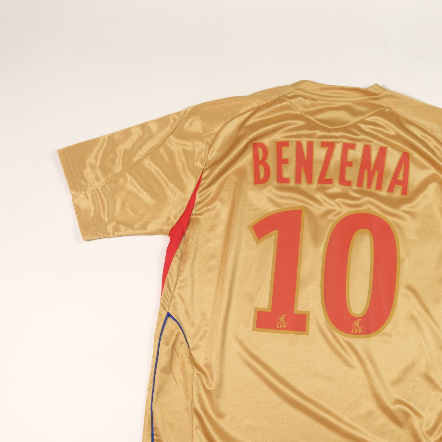 2007/08 Lyon Away Shirt Umbro Benzema (L)