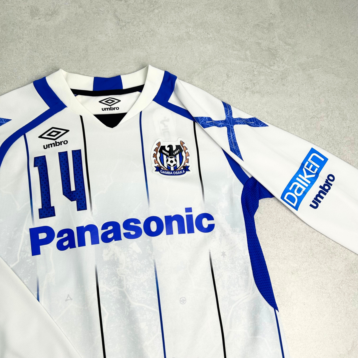 2016 Gamba Osaka Away Shirt Umbro J-League (L)