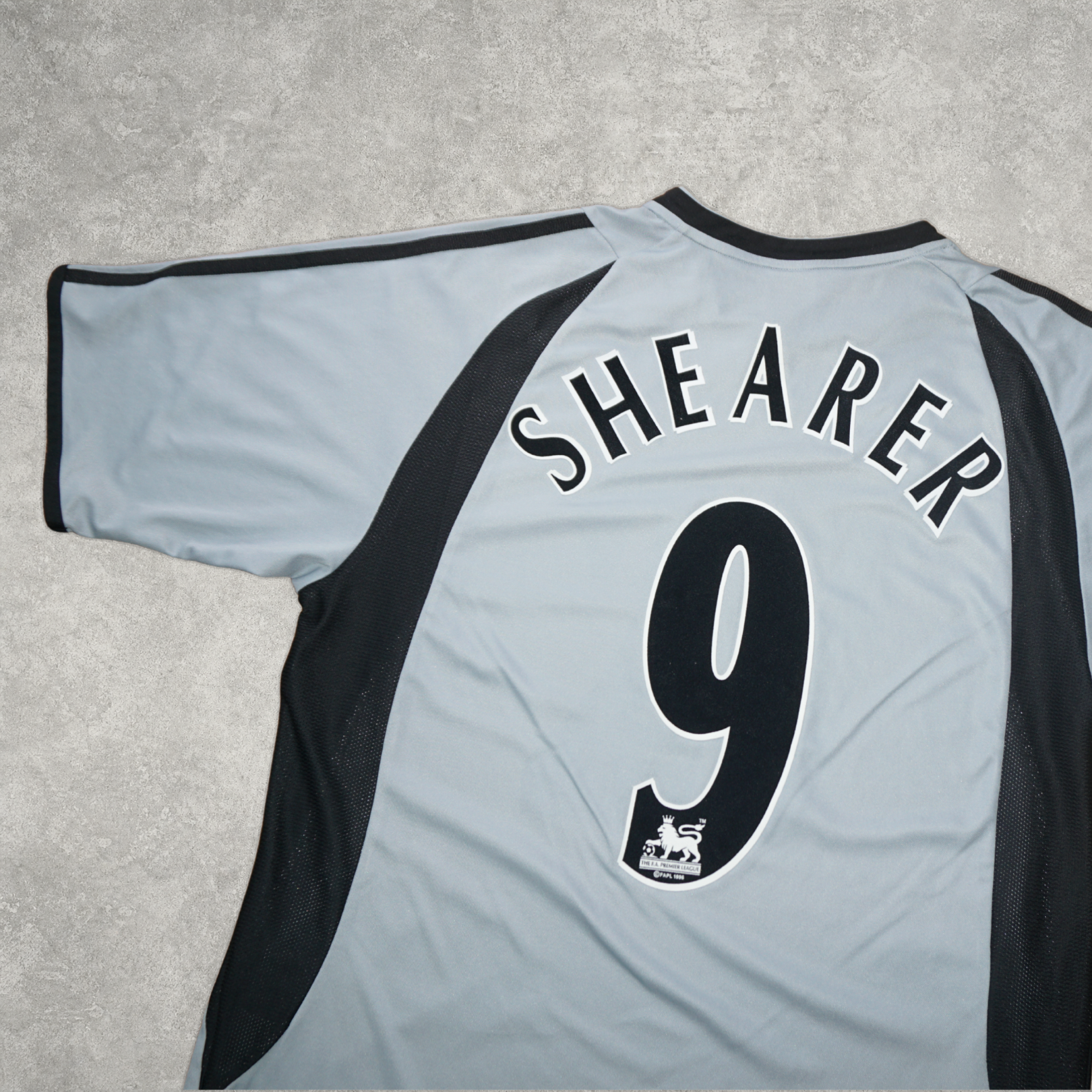 2003/04 Newcastle United Away Shirt Adidas Shearer (M)