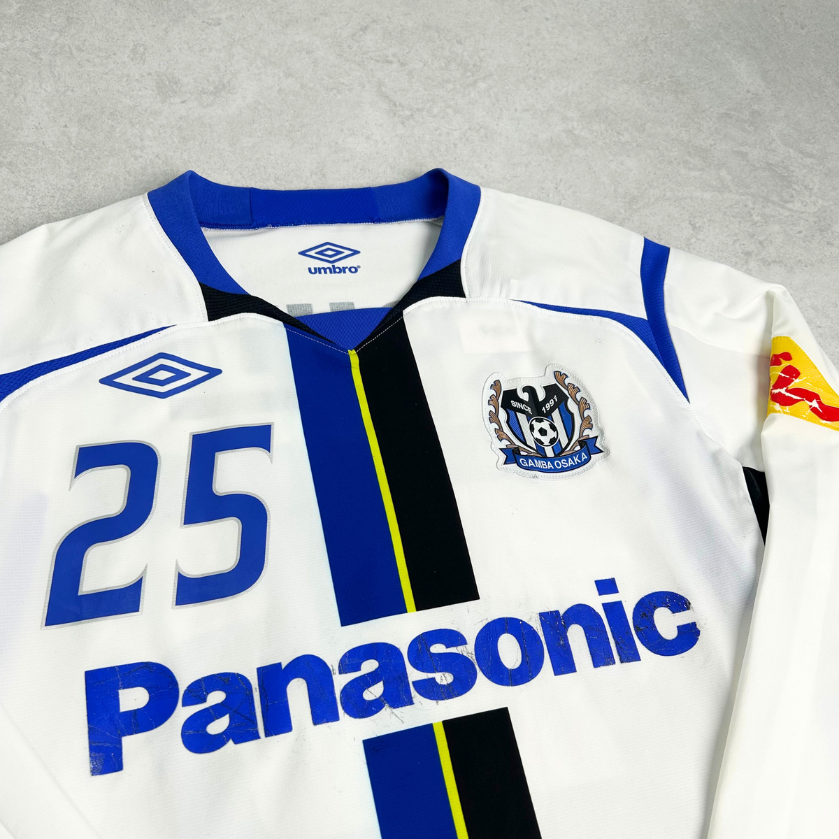 2011/12 Gamba Osaka Away Shirt Umbro (L)