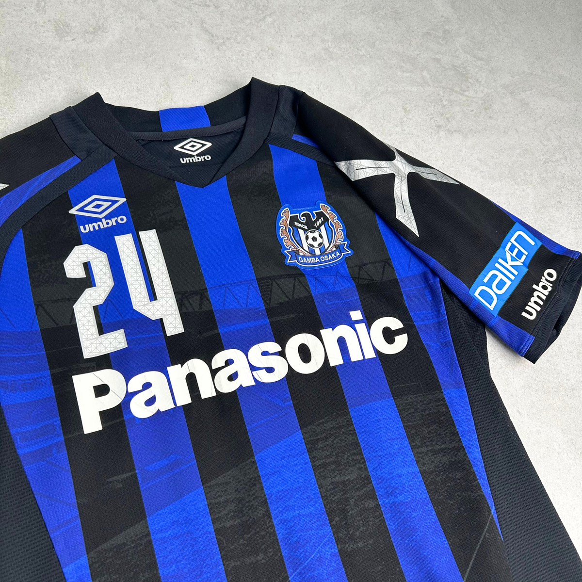 2016 Gamba Osaka Home Shirt Umbro J-League (M)