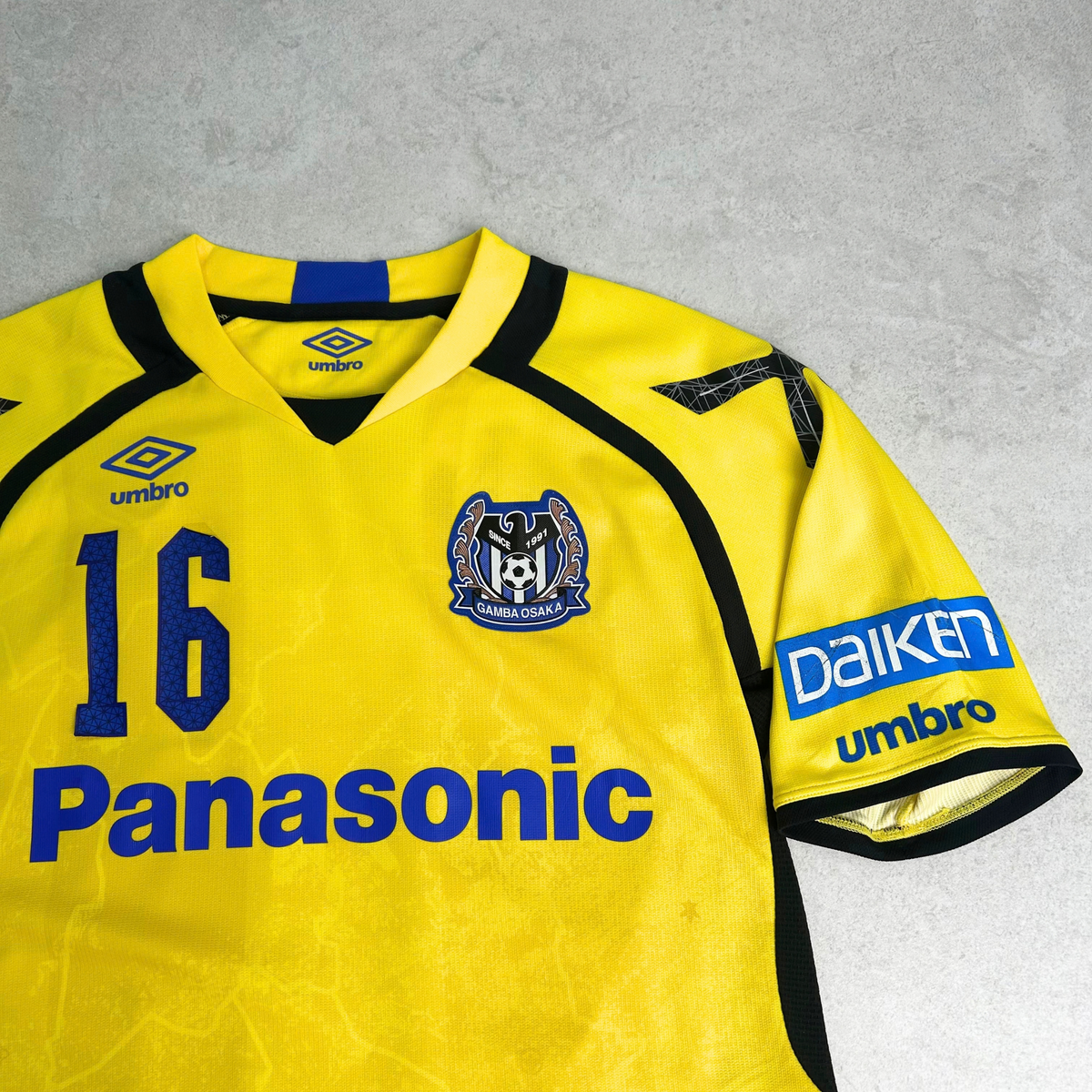 2016 Gamba Osaka Goalkeeper Shirt Umbro (S/M)