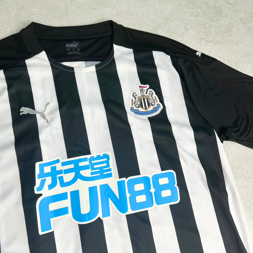 2020/21 Newcastle United Home Shirt Puma Saint-Maximin (L/XL)