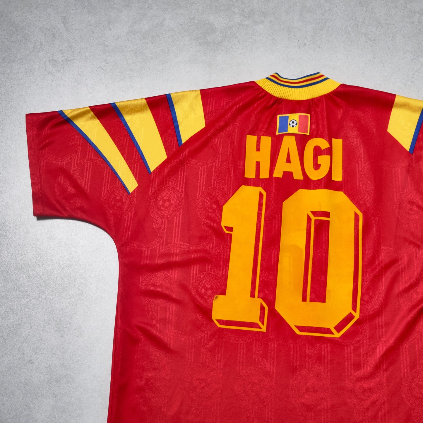 1996/98 Romania Away Shirt Adidas Hagi (L/XL)