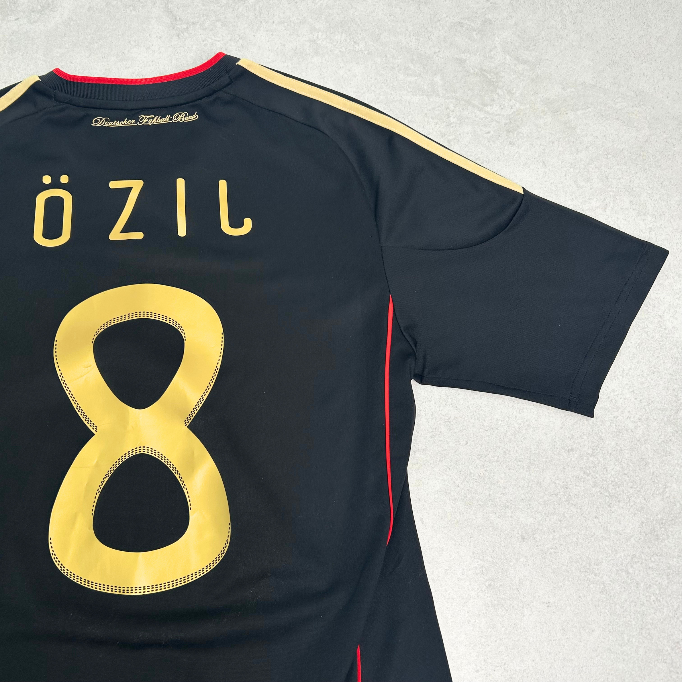 2010/11 Germany Away Shirt Adidas Özil (M)