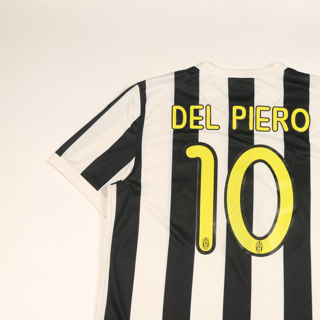 2009/10 Juventus Home Shirt Del Piero Nike (L)