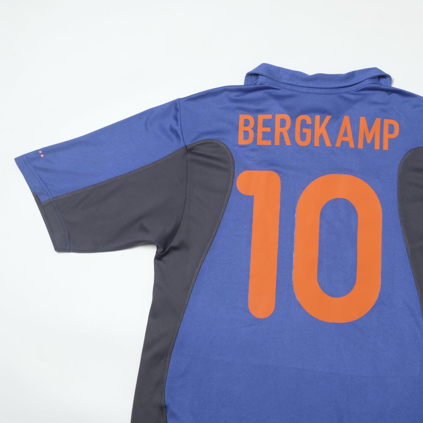 2000/02 Netherlands Away Shirt Nike Bergkamp (M)