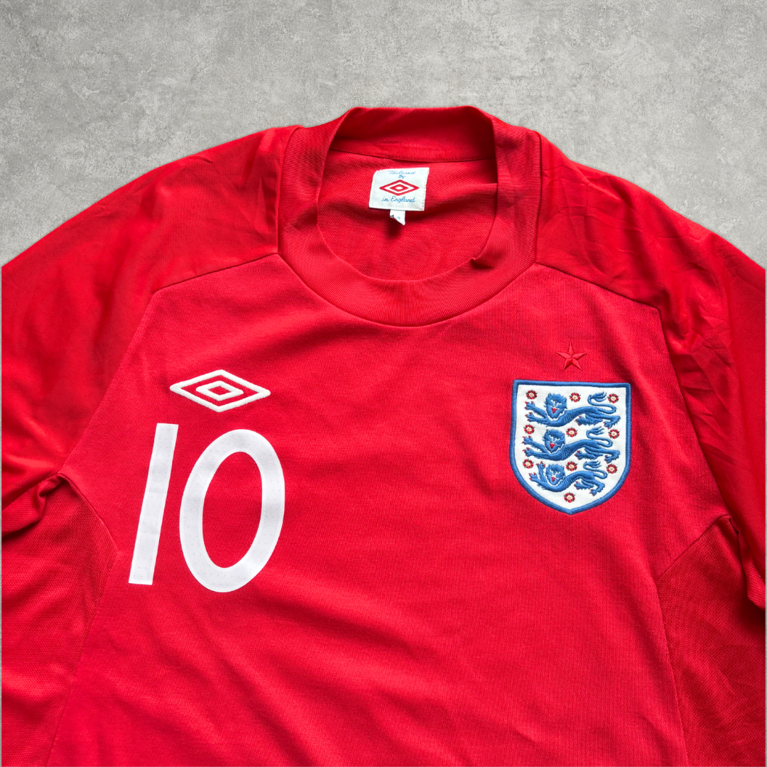 2010/11 England Away Shirt Umbro Rooney (M/L)