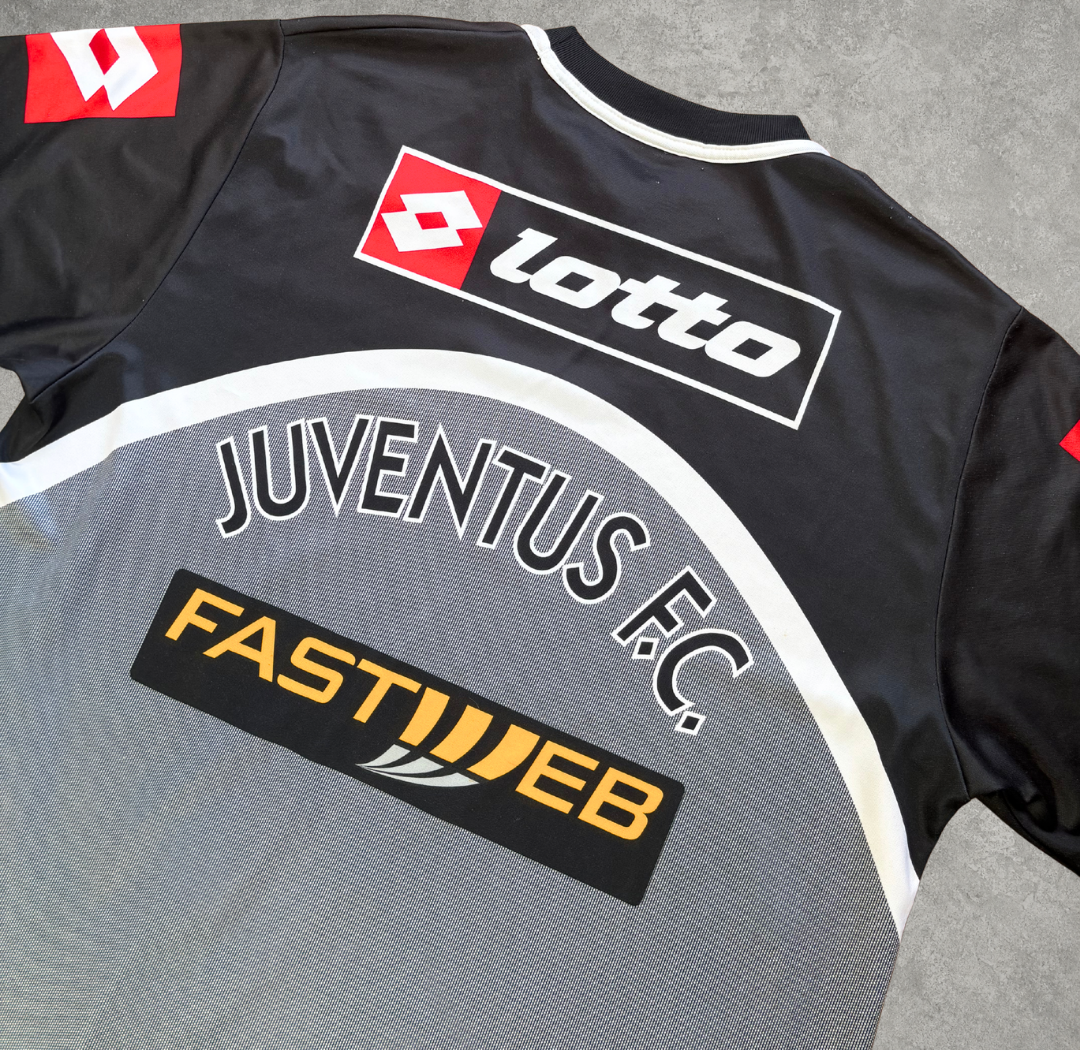 2001/02 Juventus Training Shirt Lotto (XL)