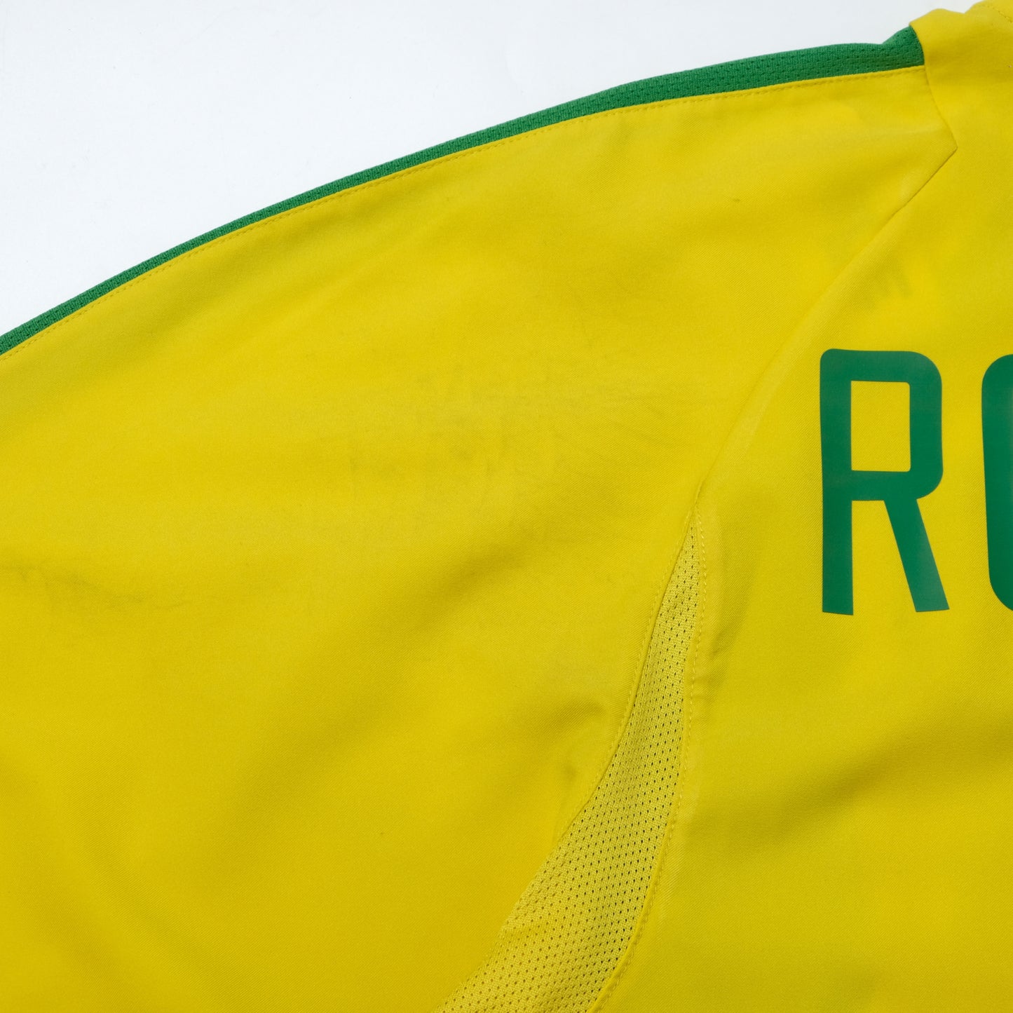 2002/04 Brazil Home Shirt Nike Ronaldo (M)