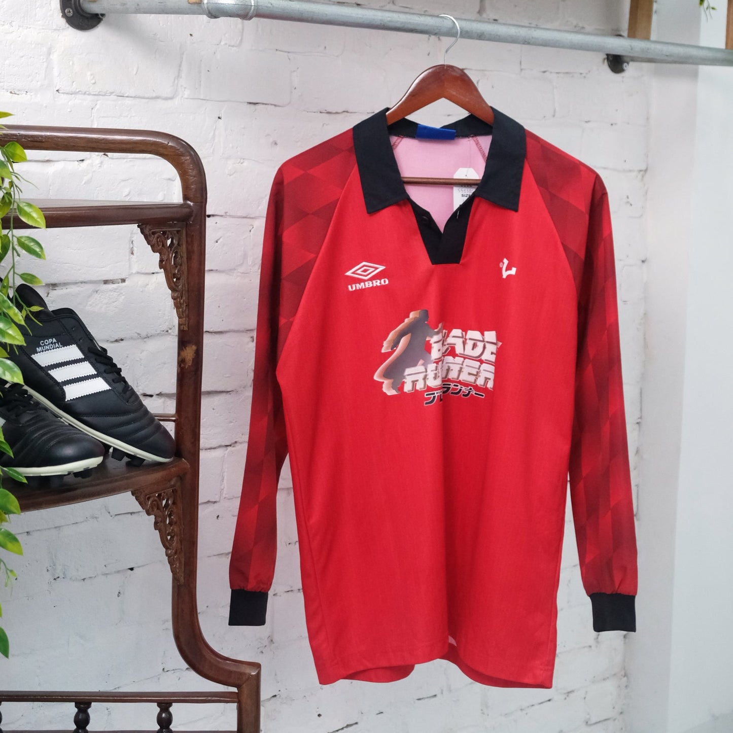 Camiseta de fútbol Umbro VICE Footbal Store x Blade Runner Custom (L) de 1996