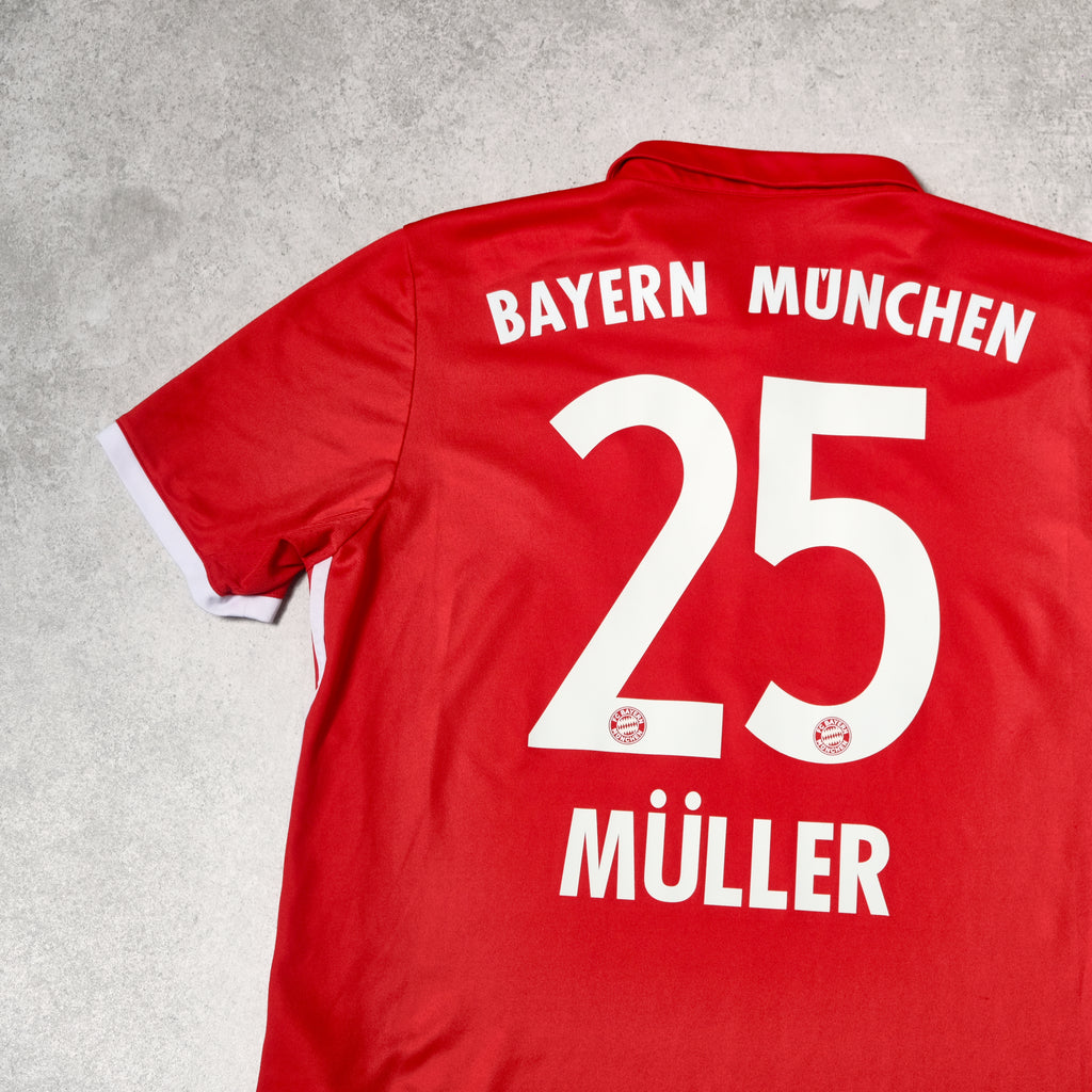 2016/17 Bayern Munich Home Shirt Adidas Muller (M/L)