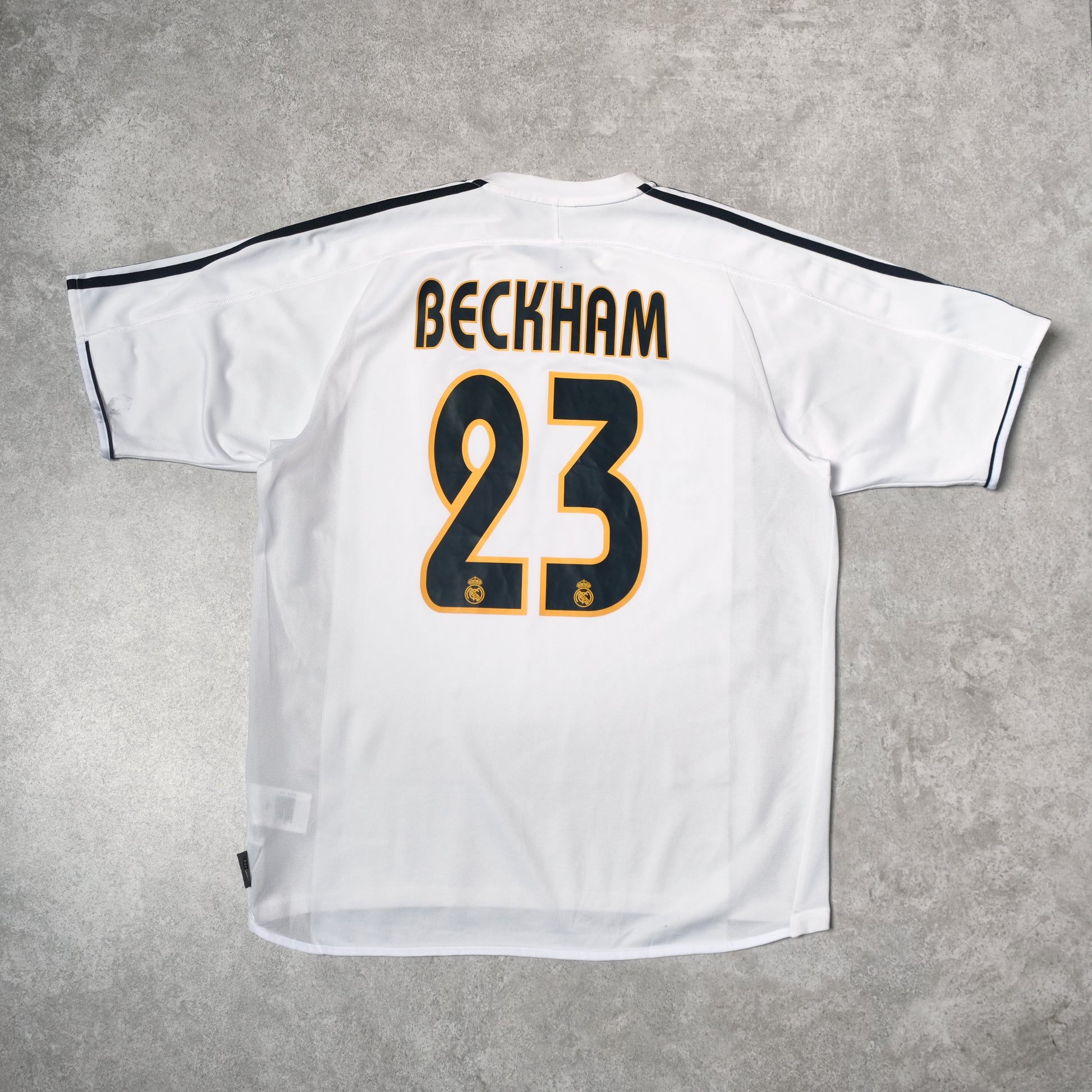2003/04 Real Madrid Home Shirt Adidas Beckham (L/XL)