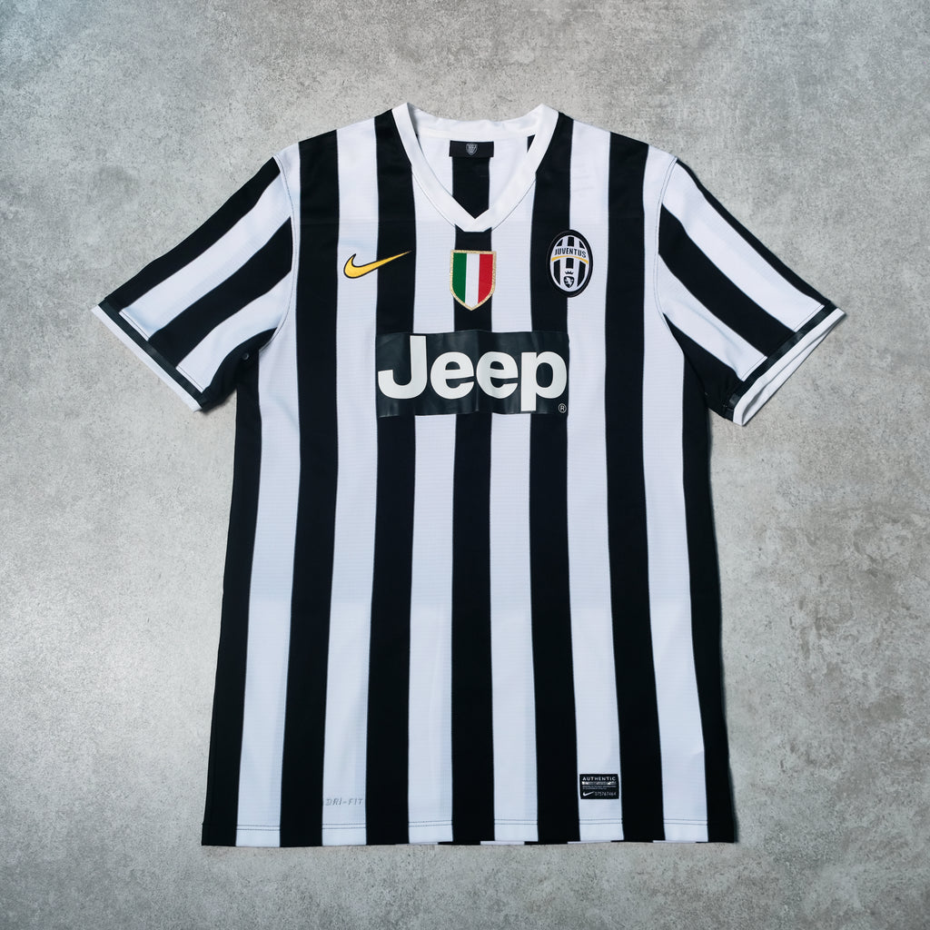 2013/14 Juventus Home Shirt Nike Chiellini (L/XL)
