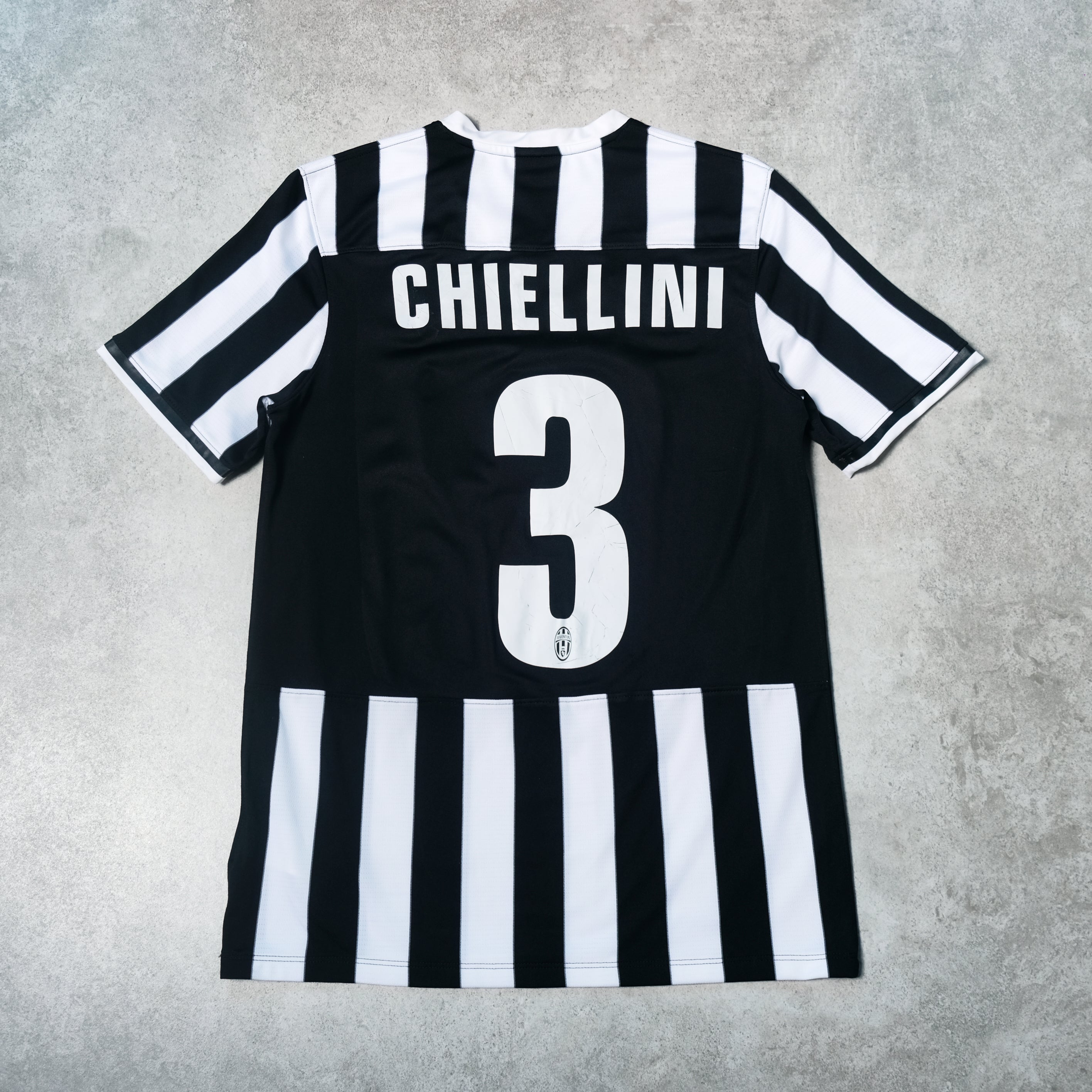 2013/14 Juventus Home Shirt Nike Chiellini (L/XL)