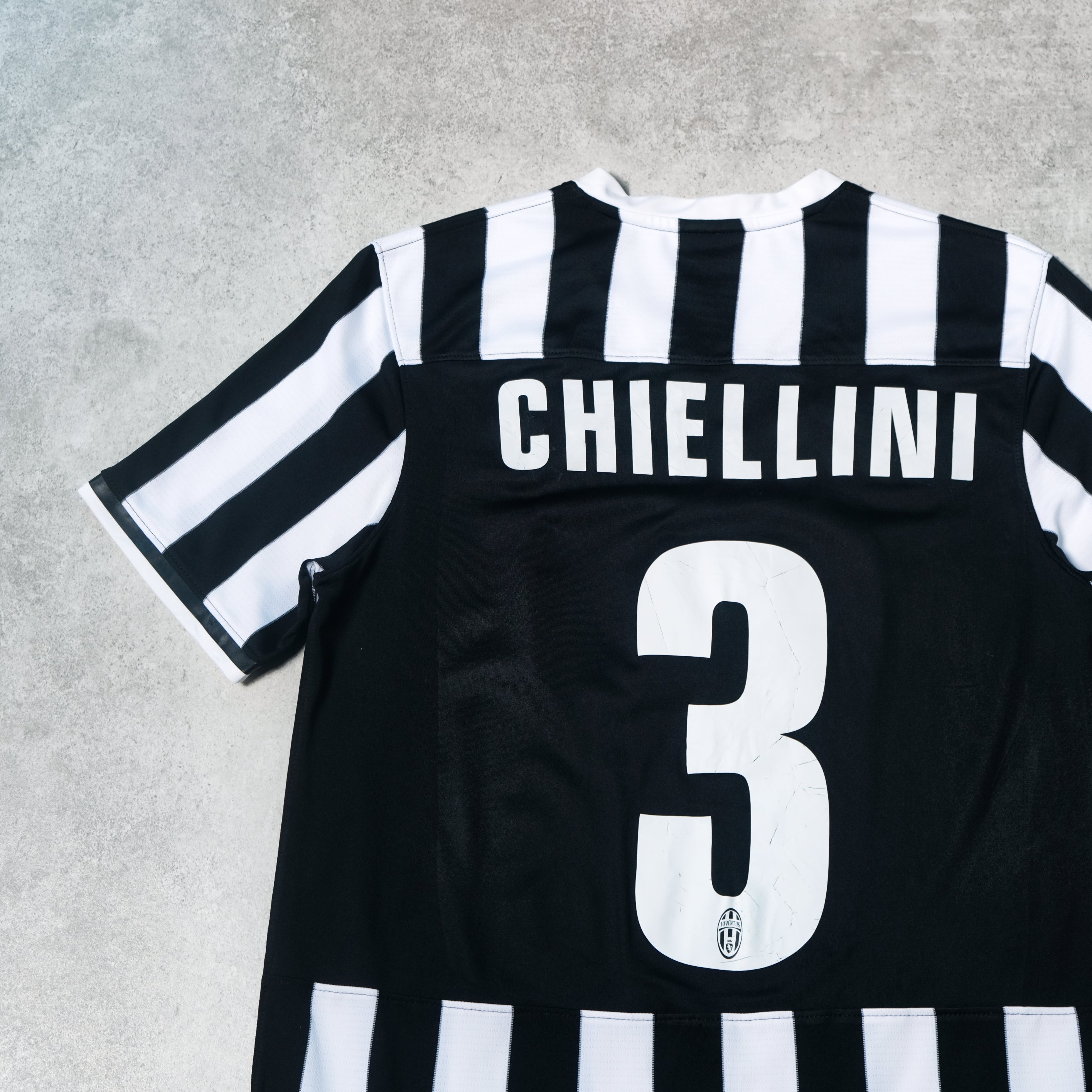 2013/14 Juventus Home Shirt Nike Chiellini (L/XL)