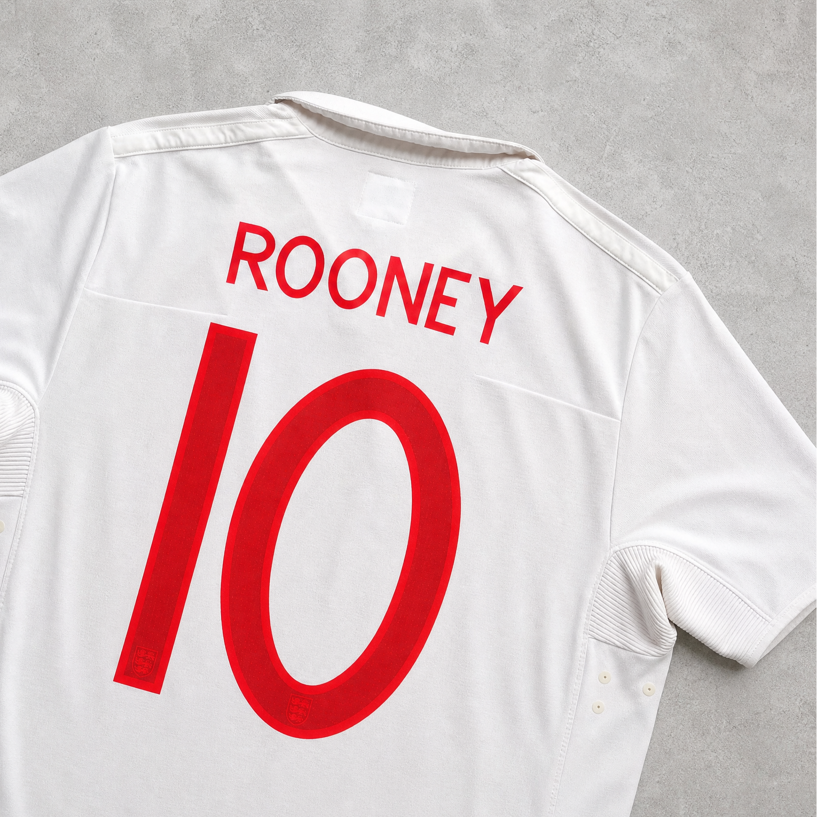 2010/11 England Home Shirt Umbro Rooney (L)